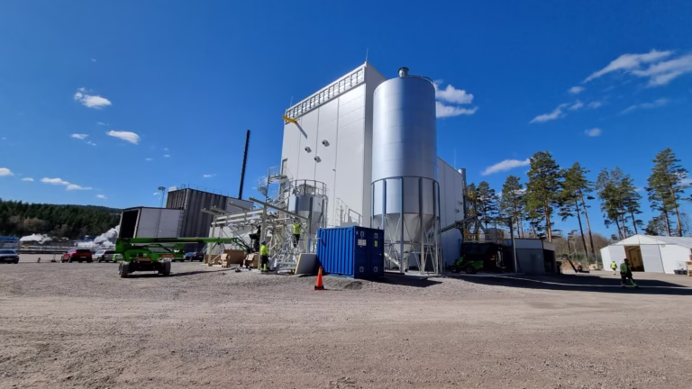 Disktransportør & silo til biochar